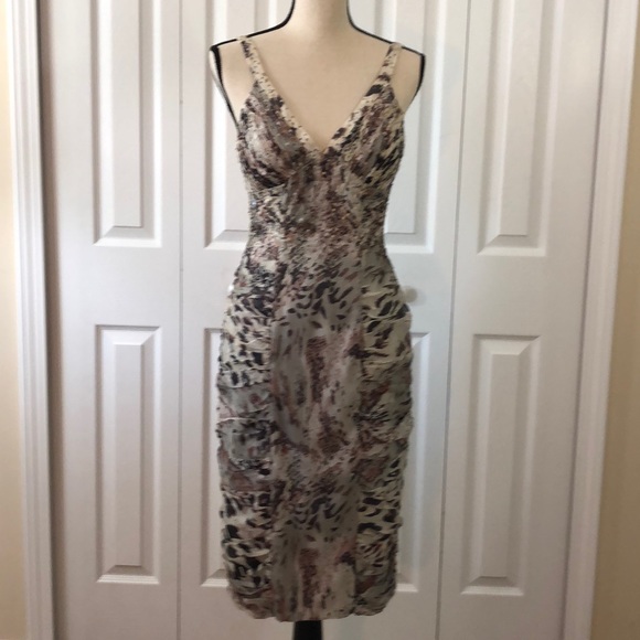 Dress - Picture 8 of 8